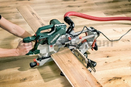 Настолен Циркуляр METABO с Герунг и Изтегляне ø216mm 1800W METABO KGSV 72 Xact SYM