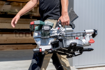 Акумулаторен Настолен Циркуляр METABO . ø216 mm KGS 18 LTX BL Без Батерия и Зарядно
