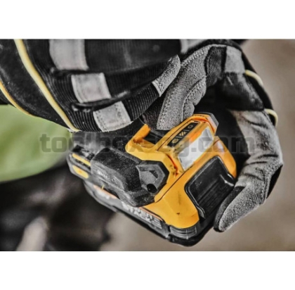 Акумулаторен Ударен Винтоверт Dewalt DCD800NT, 18 V, Без Батерия и Зарядно + Куфар