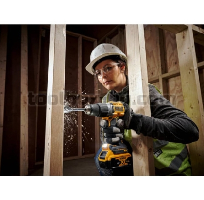 Акумулаторен Ударен Винтоверт Dewalt DCD805P2T 18 V, 2 Батерии 5 Ah, Зарядно Устройство и Куфар