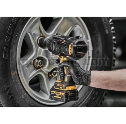 Акумулаторен Гайковерт Dewalt DCF900P2G 18 V, 2 Батерии х 5 Ач, Зарядно Устройство