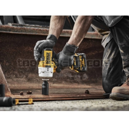 Акумулаторен Гайковерт Dewalt DCF961N 18 V, Без Батерии и Зарядно Устройство