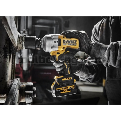 Акумулаторен Гайковерт Dewalt DCF961N 18 V, Без Батерии и Зарядно Устройство