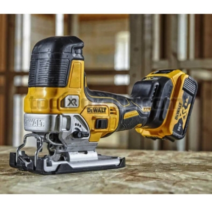 Акумулаторен Прободен Трион Dewalt DCS335N 18 V Без Зарядно Устройство и Батерии