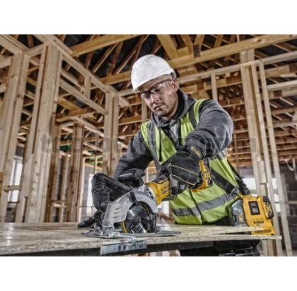 Акумулаторен Циркуляр Dewalt DCS571N 18 V Без Зарядно Устройство и Батерии