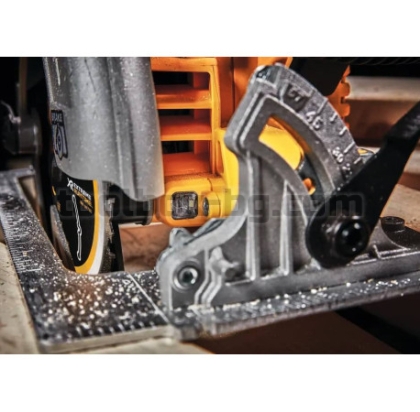 Акумулаторен Циркуляр Dewalt DCS573NT 18 V + Куфар, Без Зарядно Устройство и Батерия.