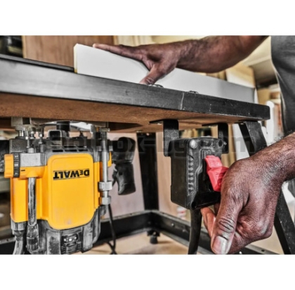 Фреза 2300W 12 мм Dewalt DWE627KT + Куфар 