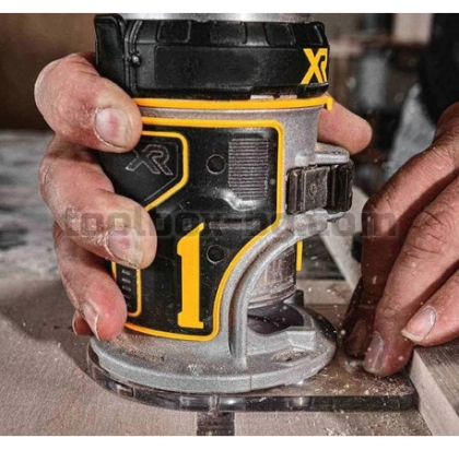 Акумулаторна Фреза Комбинирана Dewalt DCW604N 18 V Без Зарядно Устройство и Батерия