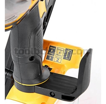 Акумулаторен Пистолет за Пирони Dewalt DCN692N 18 V Без Батерия и Зарядно У-во.