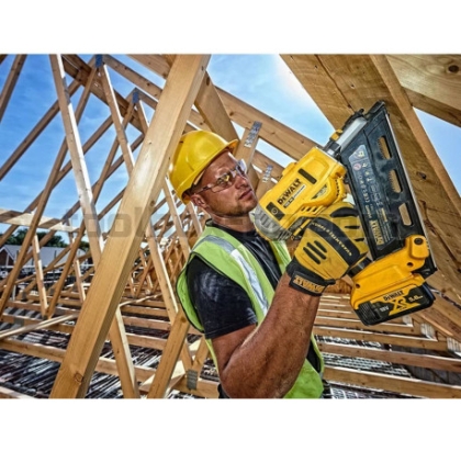 Акумулаторен Пистолет за Пирони Dewalt DCN692N 18 V Без Батерия и Зарядно У-во.