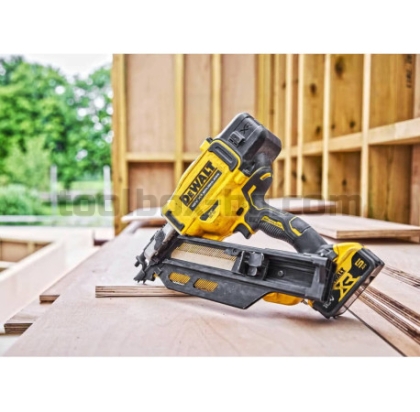 Акумулаторен Пистолет за Пирони Dewalt DCN930N, 18 V, 50 - 90 мм, 33°, Без Батерия и Зарядно У-во.