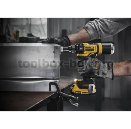 Акумулаторна Нитачка Dewalt DCF403NT 18V XR