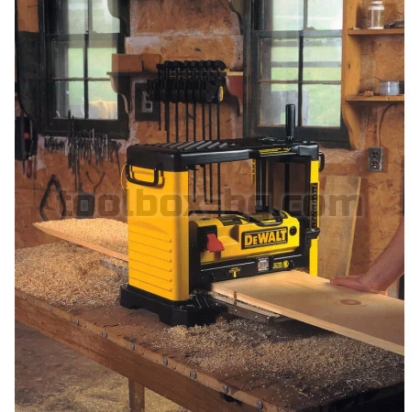 Щрайхмус Dewalt DW733 1800 W
