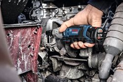 Акумулаторна тресчотка Bosch GRC 12V-60 SN, 3/8" без батерия и зарядно устройство