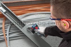 Акумулаторен ъглошлайф Bosch GWS 12V-76 с 2 x 3.0Ah батерии + зарядно устройство в Куфар L-BOXX 