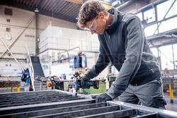 Акумулаторен прав шлайф Bosch GWG 12V-50 S без батерия и зарядно устройство