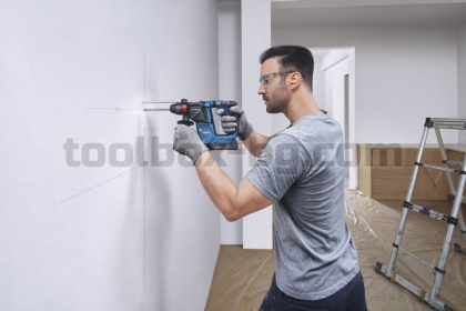 Акумулаторен перфоратор Bosch GBH 18V-18 SDS plus, 18V, 2x 2.0 Ah в куфар с инструменти