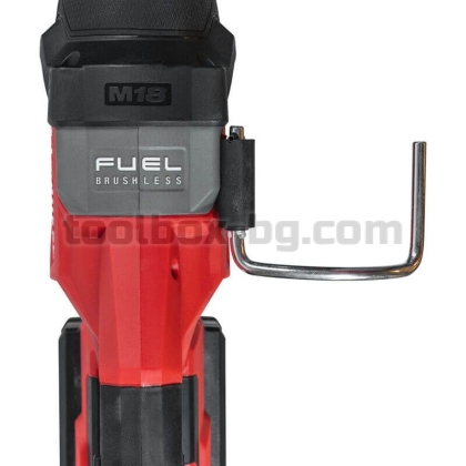 Milwaukee FUEL M18FCVN24-502 M18  безжичен вибратор за бетон, 2x 5.5 Ah HB Батерия и бързо зарядно устройство
