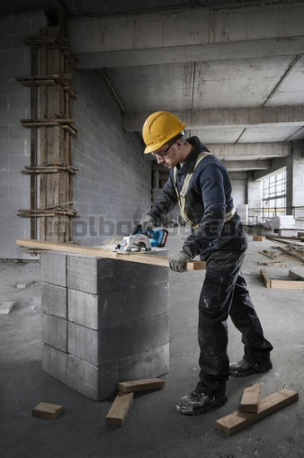 Акумулаторен циркуляр Bosch GKS 18V-51 Без батерия и зарядно устройство
