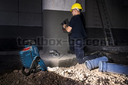 Aкумулаторна строителна лампа Bosch GLI 18V-2200 C Professional Без батерия и зарядно устройство