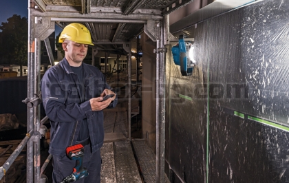 Aкумулаторна строителна лампа Bosch GLI 18V-2200 C Professional Без батерия и зарядно устройство