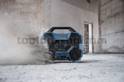 Безжичнa тонколона Bosch GPB 18V-6 C с Bluetooth Батерия и зарядно не са включени