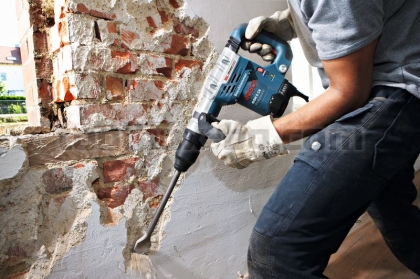 Къртач Bosch GSH 7 VC Professional с патронник SDS-max, в куфар 