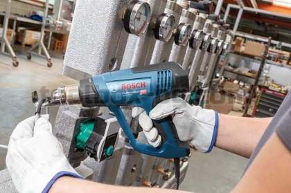 Пистолет за горещ въздух Bosch GHG 23-66 с аксесоари в Куфар L-BOXX 136