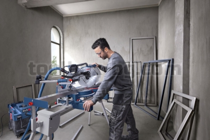 Настолен циркуляр Bosch GCM 340-305 D