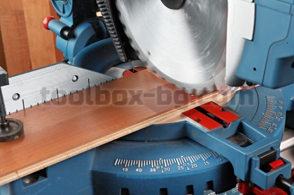 Комбиниран циркуляр Bosch GTM 12 JL Professional, включен 1x режещ диск, 