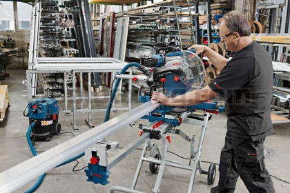 Професионален настолен циркуляр Bosch GCM 12 SDE