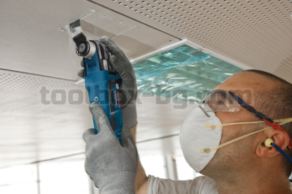 Мултифункционален инструмент Bosch Multi-Cutter GOP 30-28 Professional