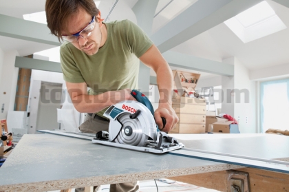 Ръчен циркуляр Bosch GKS 65 GCE Professional