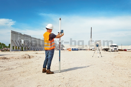 Ротационен лазерен нивелир Bosch GRL 600 CHV Jit-Kit с батерия и зарядно устройство в куфар
