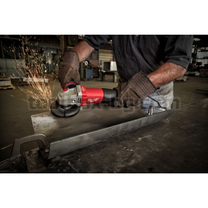 Milwaukee AGV 13-125 XSPDEB KIT Ъглошлайф в Куфар
