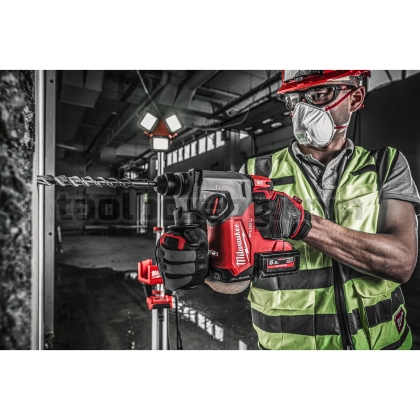 Перфоратор Milwaukee M18 M18FH-0X без батерия и зарядно