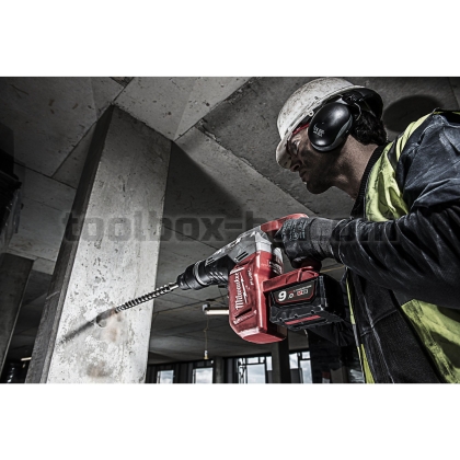 Перфоратор Milwaukee M18 FUEL™ M18CHM-121C SDS-Max 5 кг